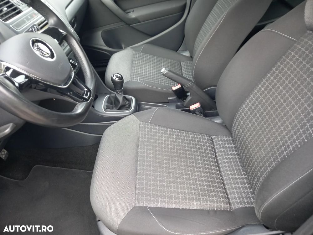 Volkswagen Polo 1.2 TSI Blue Motion Technology Comfortline - 12