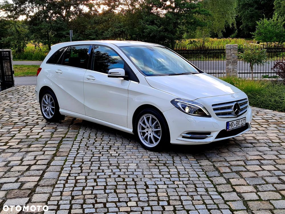 Mercedes-Benz Klasa B 200 7G-DCT AMG Line - 27