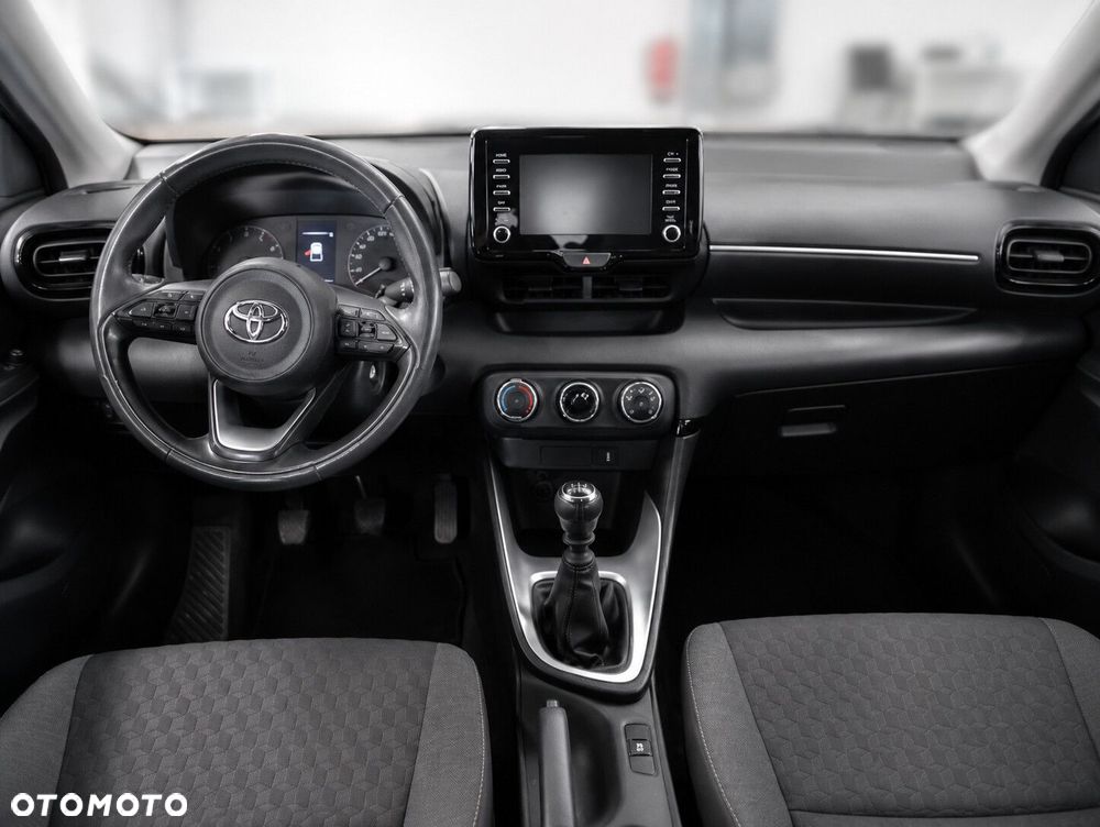 Toyota Yaris - 3