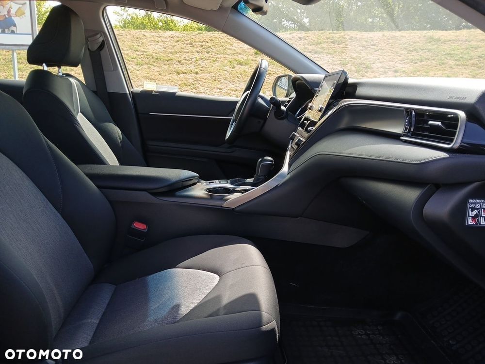 Toyota Camry 2.5 Hybrid Comfort CVT - 9