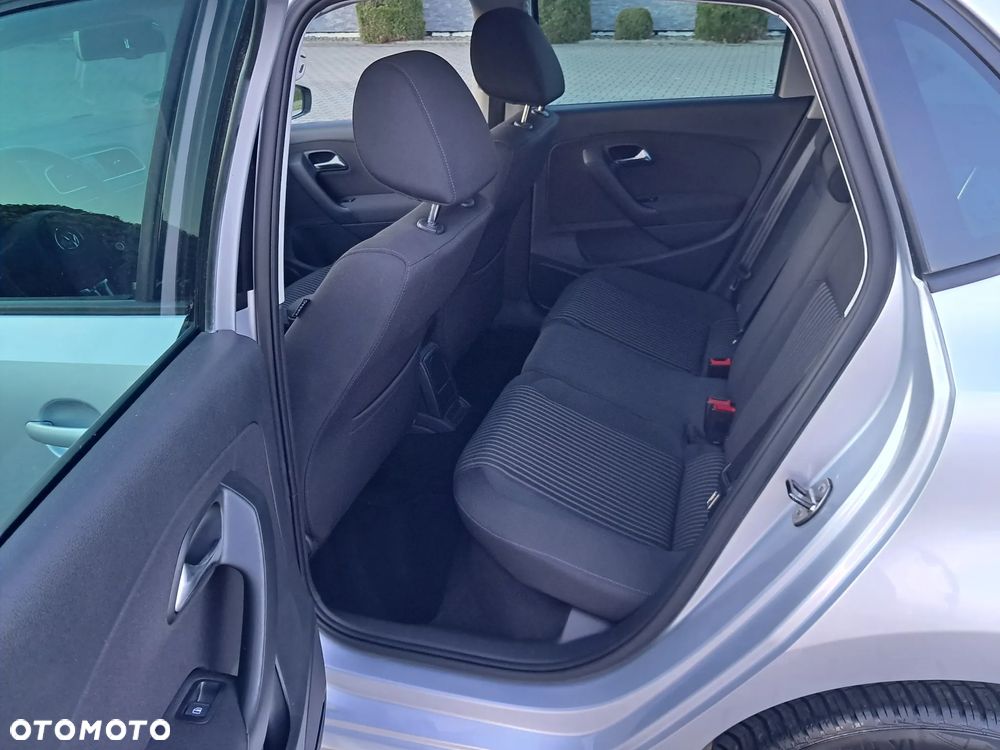 Volkswagen Polo - 15