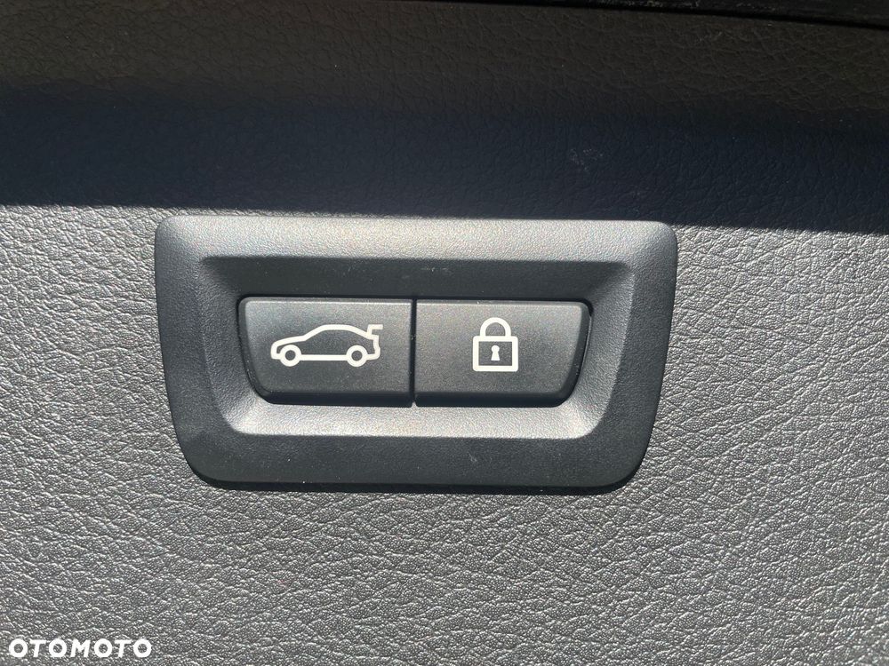 BMW Seria 2 220d Advantage - 16