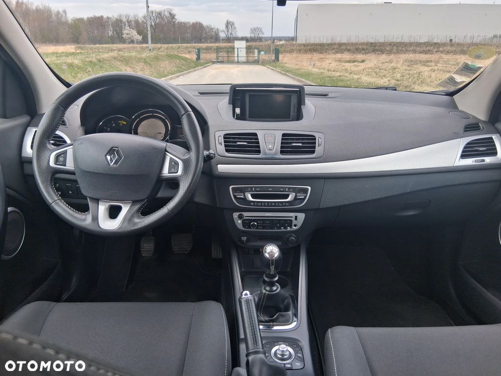 Renault Megane ENERGY dCi 110 Start & Stop LIMITED - 16