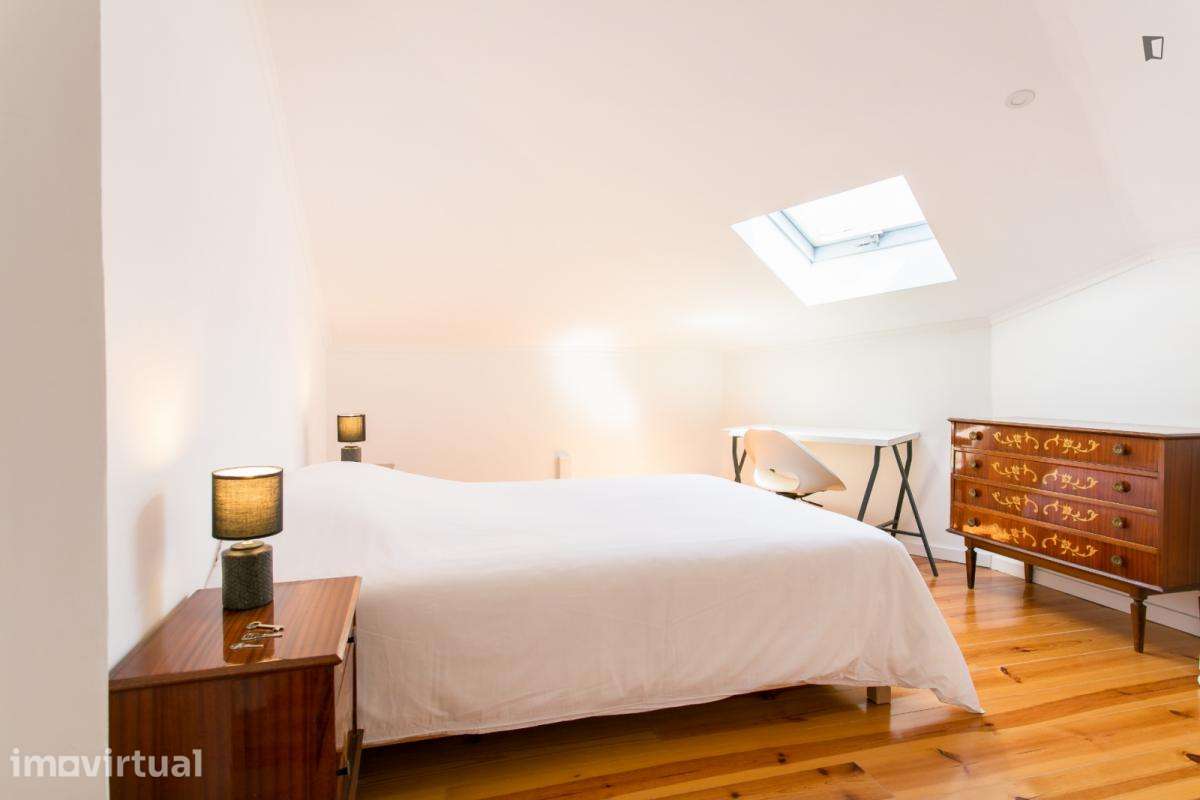 Quarto - localizado em Anjos Lisbon - Grande imagem: 2/27