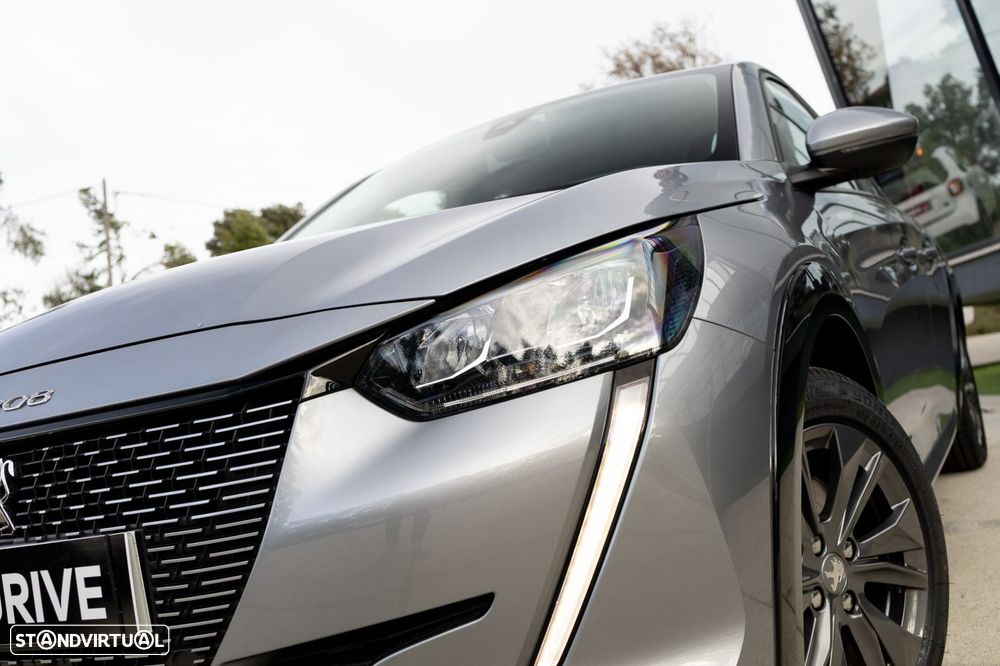 Peugeot e-208 Allure - 7