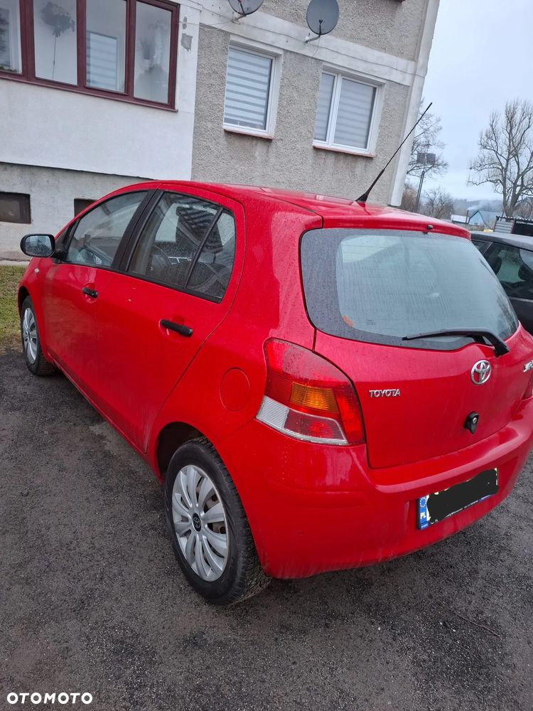 Toyota Yaris - 3