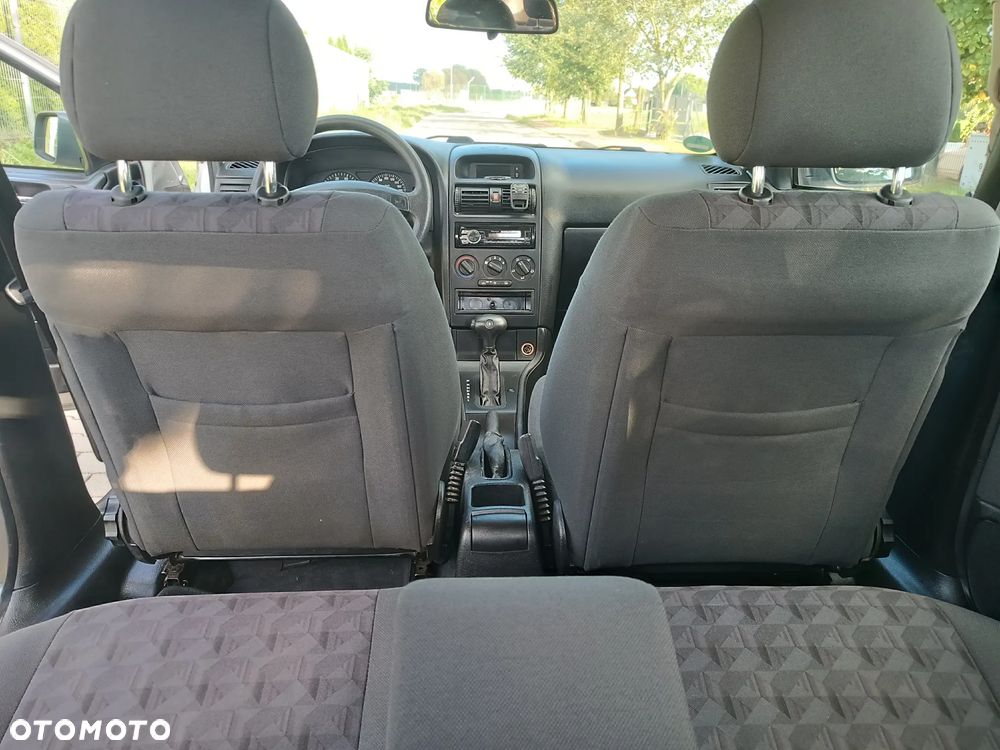 Opel Astra - 22