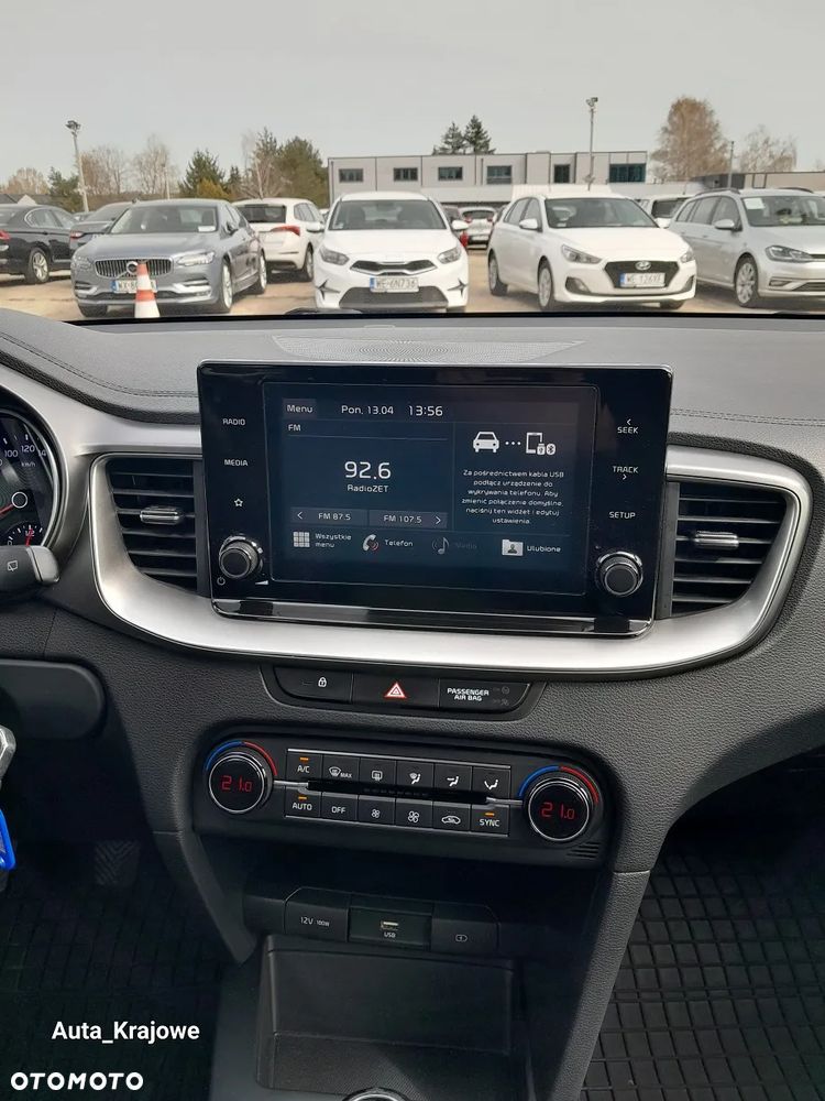 Kia Ceed 1.6 CRDi mHEV M - 12