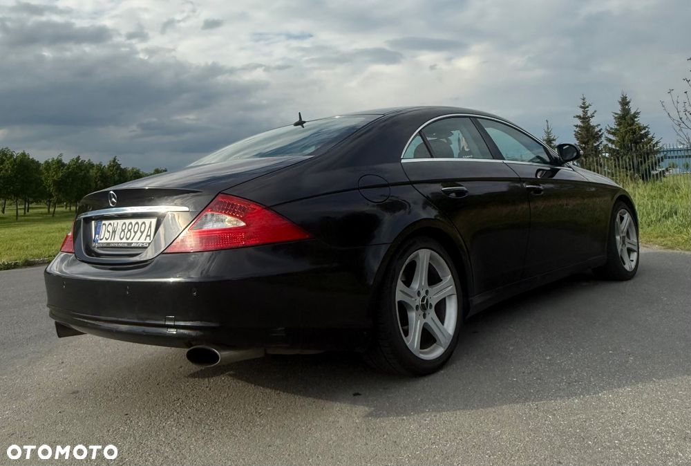 Mercedes-Benz CLS - 6