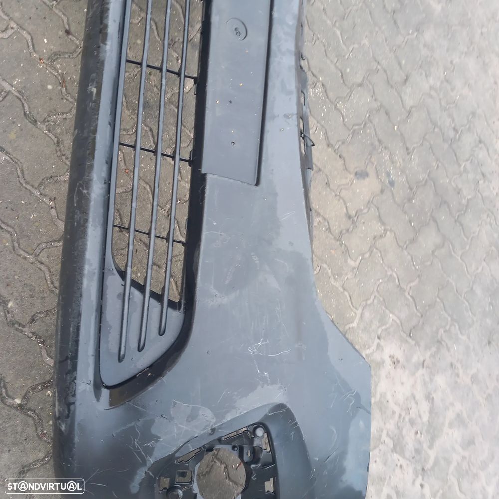 Para choques frente renault trafic 2014 a 2018. 620228716R - 2