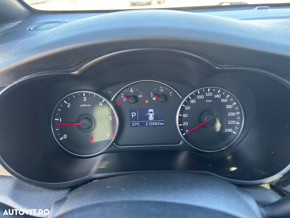 KIA Carens 2014 — imagine 14