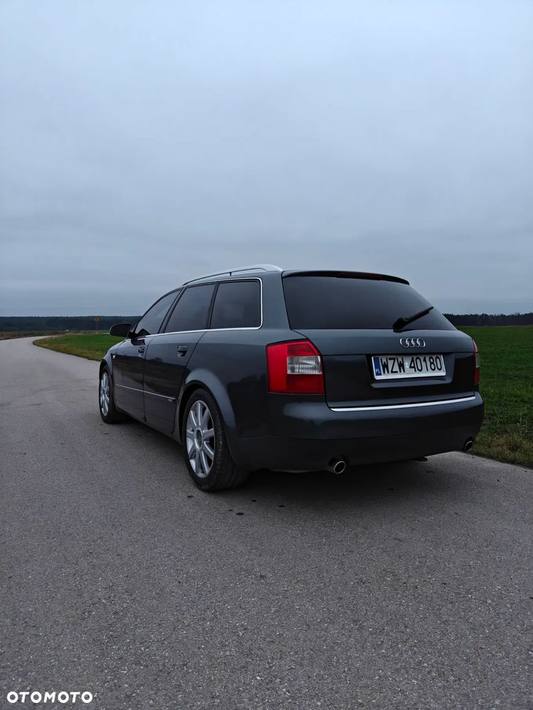 Audi A4 Avant 1.8T - 12