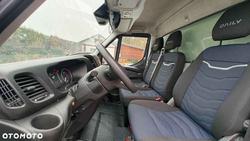 Iveco 35s18 - 10