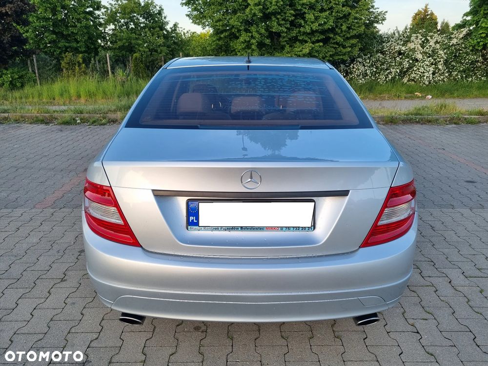 Mercedes-Benz Klasa C 300 7G-TRONIC SPORT EDITION - 6