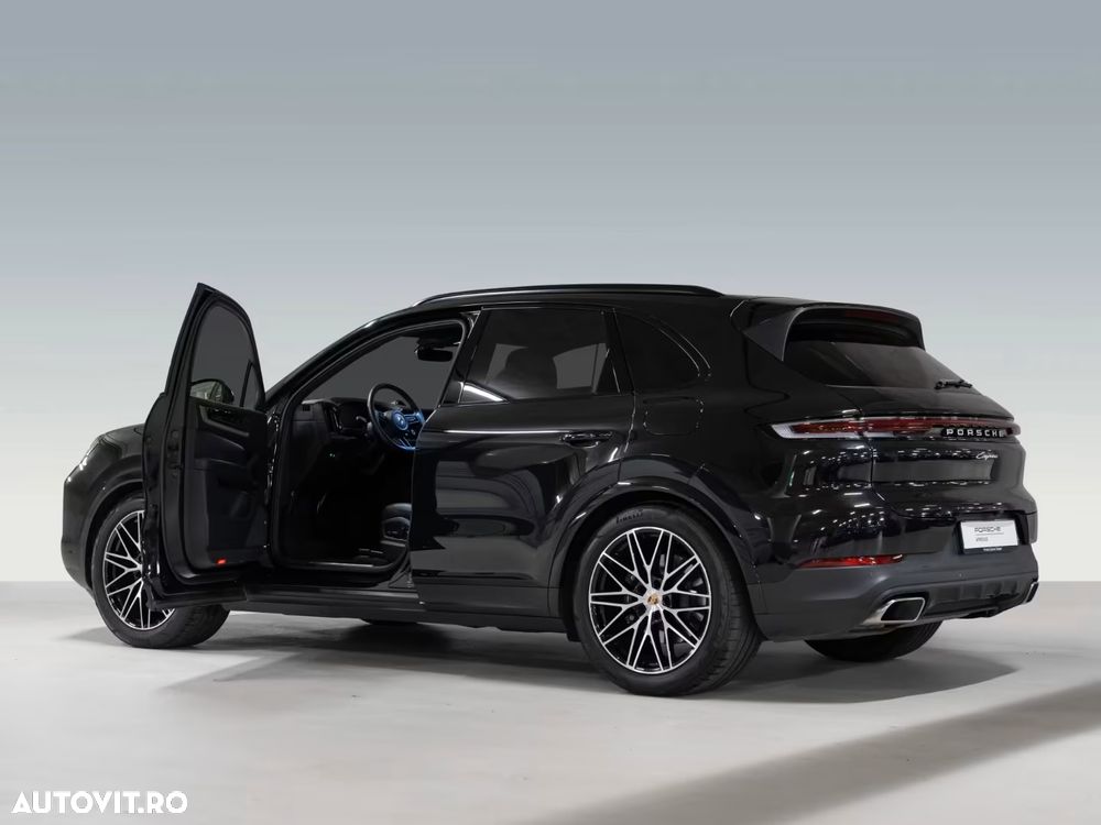 Porsche Cayenne Coupe E-Hybrid - 10