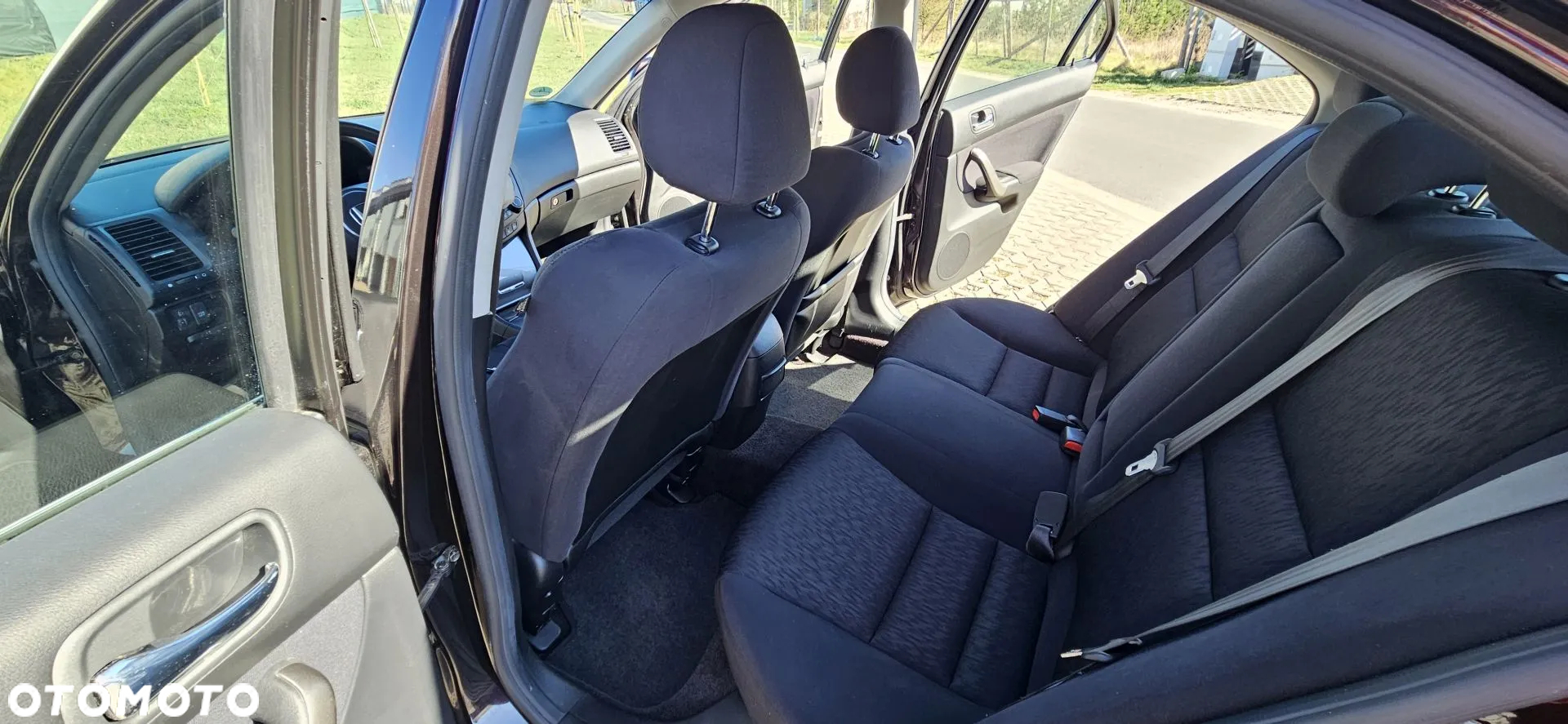 Honda Accord 2.0 Comfort - 12