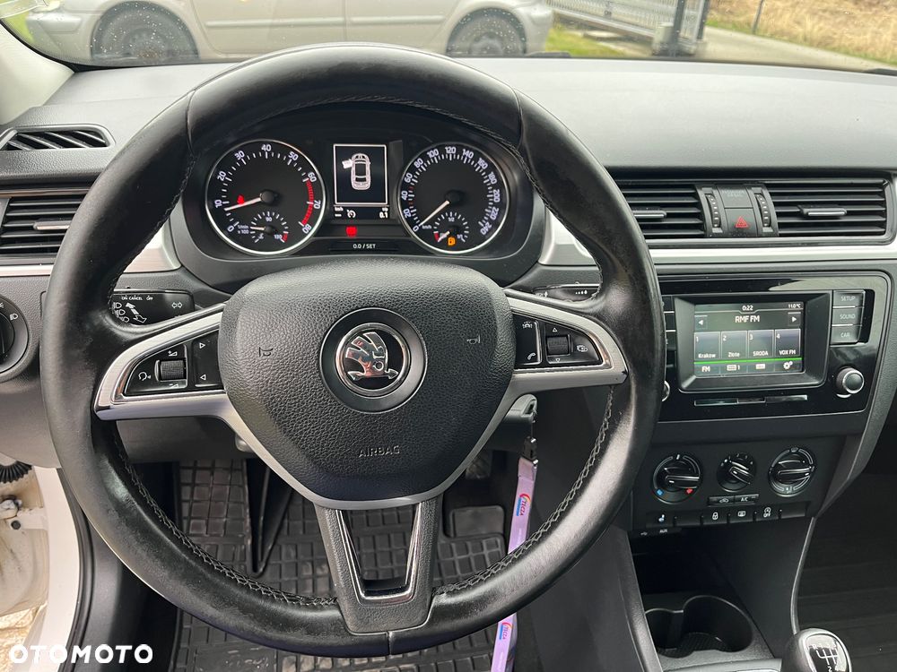 Skoda RAPID Spb 1.2 TSI Ambition - 13