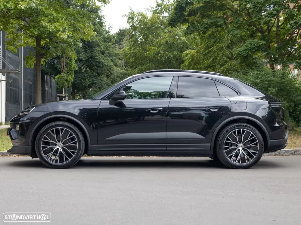Porsche Macan Standard - 2