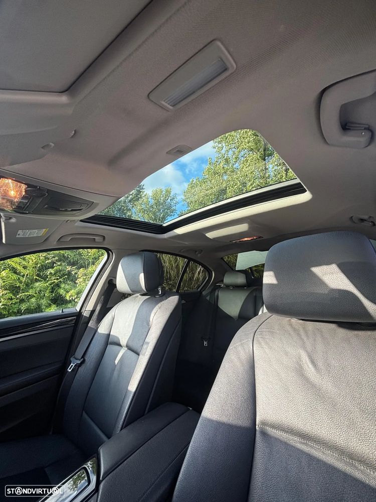 BMW 530 iA Executive - 11