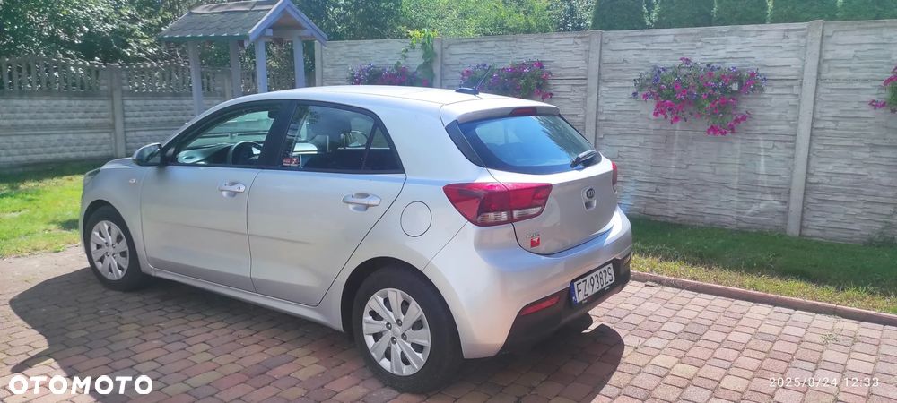 Kia Rio 1.2 M - 4
