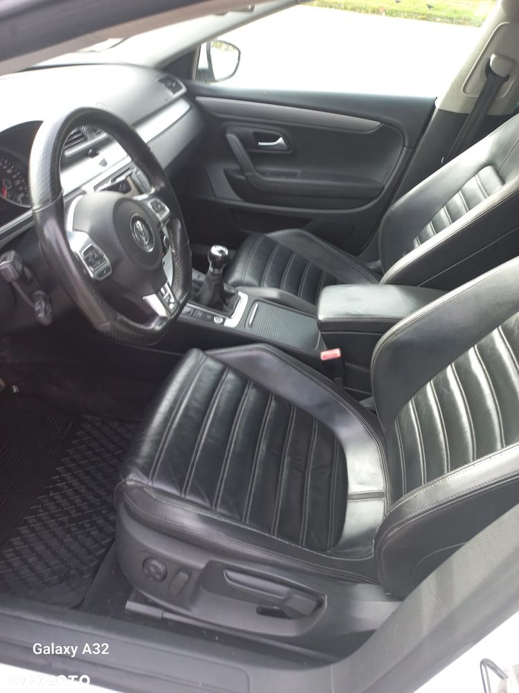 Volkswagen Passat CC - 17