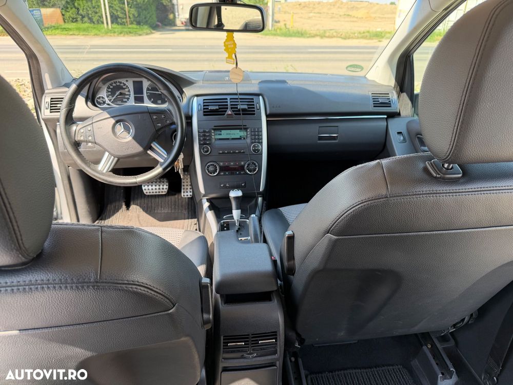 Mercedes-Benz B 200 - 23