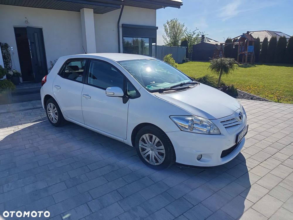 Toyota Auris - 17