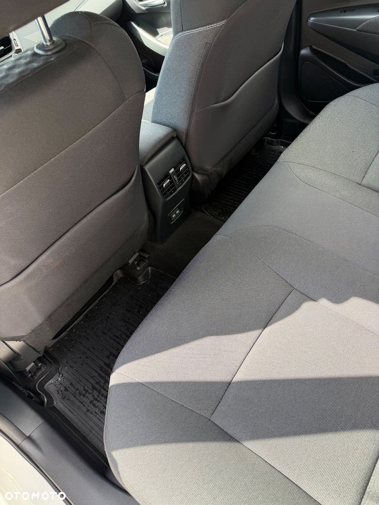 Toyota Corolla 1.8 Hybrid Comfort - 31