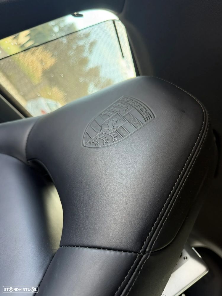 Porsche Panamera 4 E-Hybrid Platinum Edition - 19