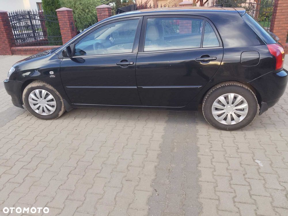 Toyota Corolla - 2