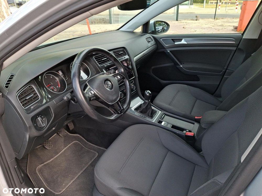 Volkswagen Golf VII 1.6 TDI BMT Comfortline - 9