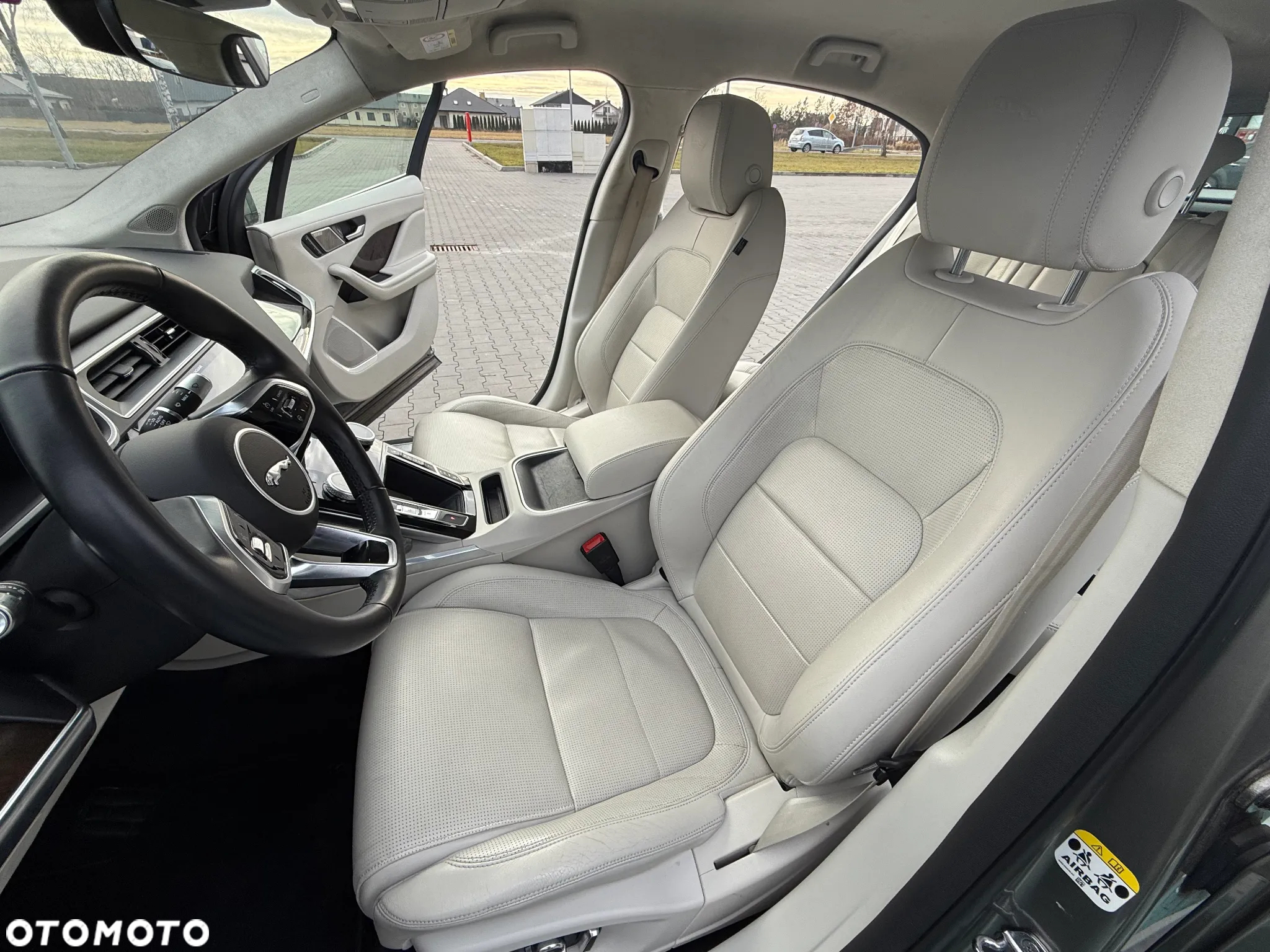 Jaguar I-Pace EV400 AWD HSE - 10