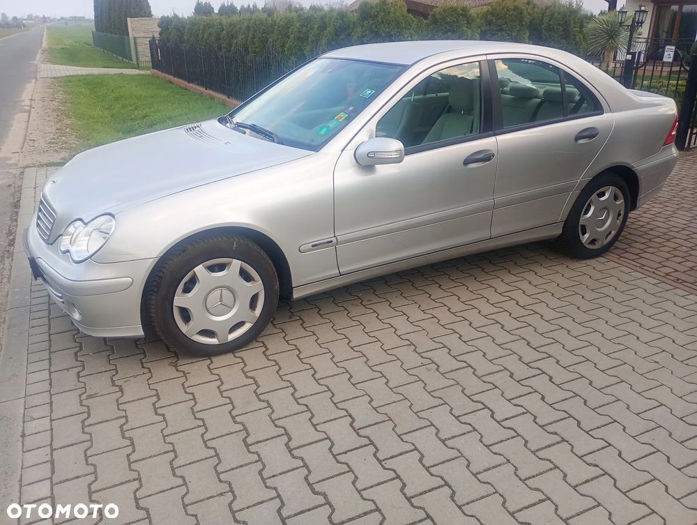 Mercedes-Benz Klasa C - 2