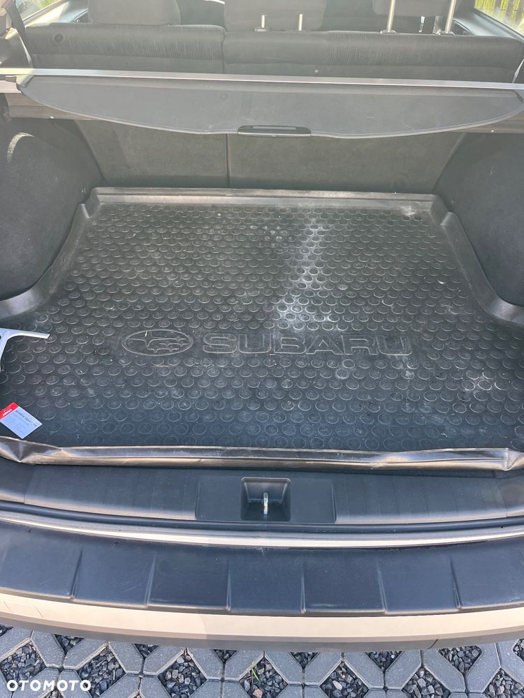 Subaru Legacy - 13