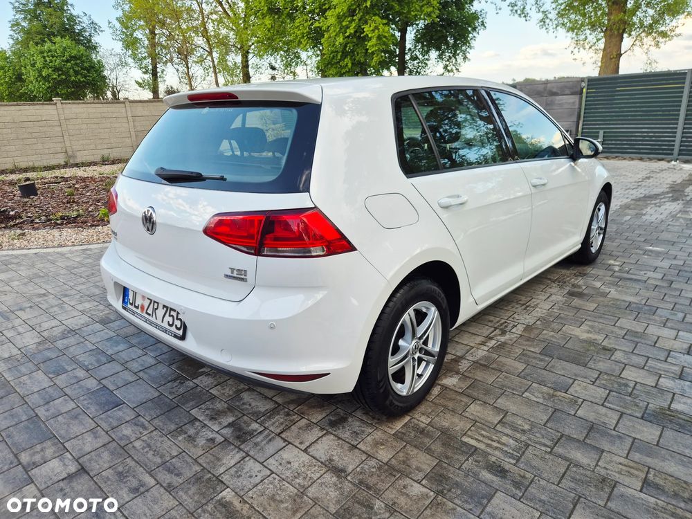 Volkswagen Golf - 4