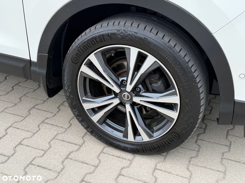 Nissan Qashqai 1.2 DIG-T N-Connecta EU6 - 23