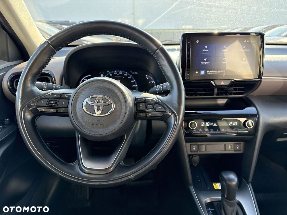 Toyota Yaris Cross Hybrid 1.5 Executive - 11