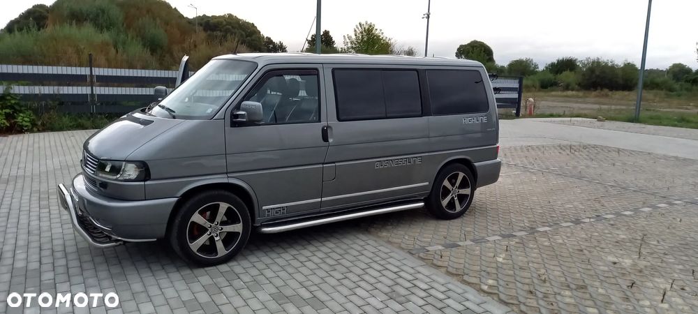 Volkswagen Caravelle - 38