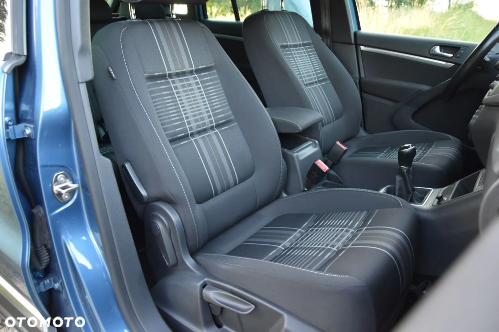 Volkswagen Tiguan 2.0 TDI SCR BlueMotion Technology Lounge Sport & Style - 16