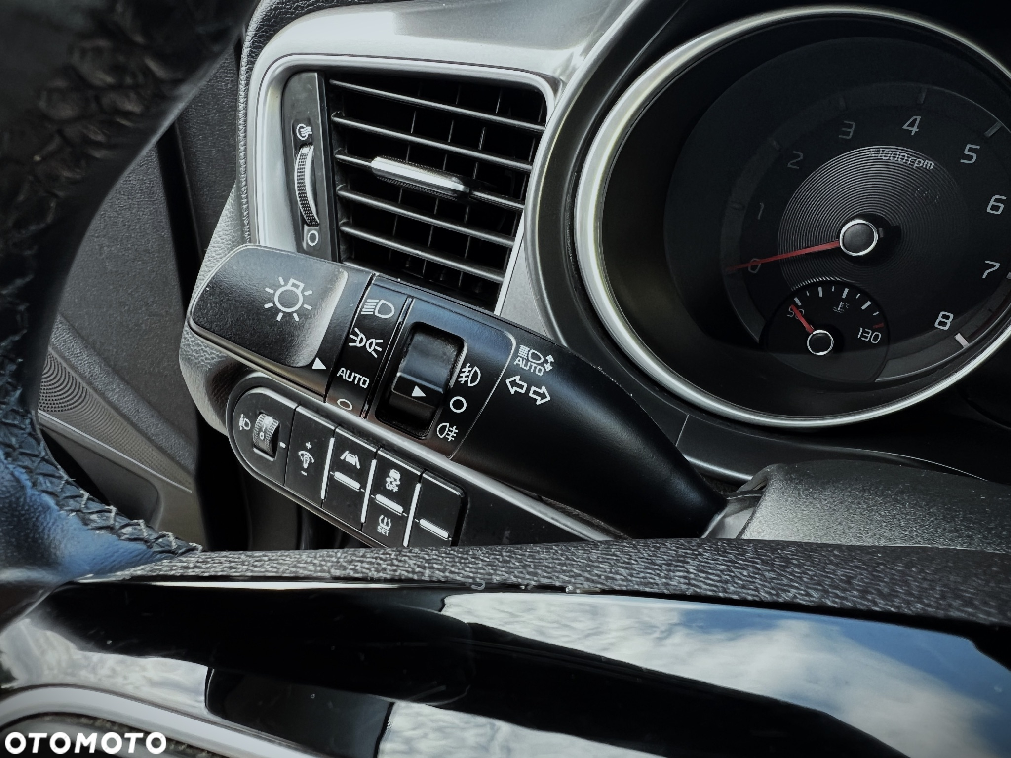 Kia XCeed 1.5 T-GDI M - 21