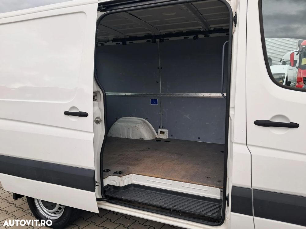 Volkswagen crafter furgon 2.0 tdi 136cp manual - 10