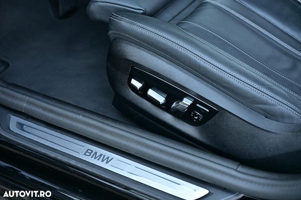BMW Seria 5 520i Aut. Luxury Line - 24
