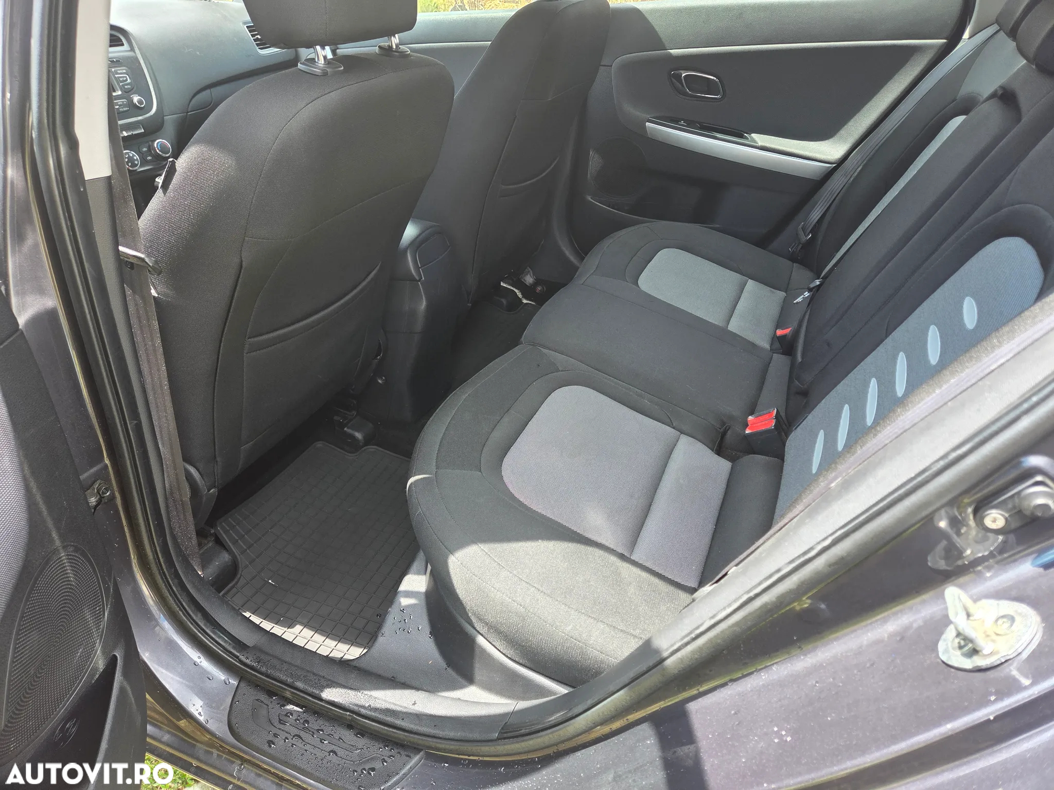 Kia Ceed 1.4 CRDi 90 Vision - 13