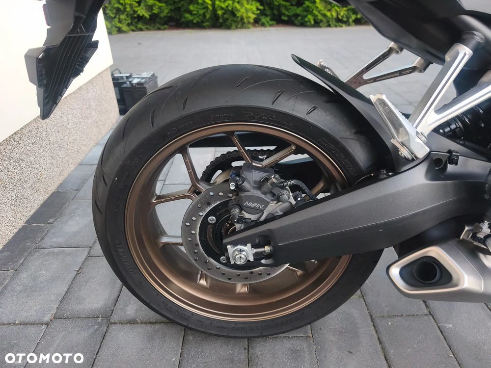 Honda CB - 18