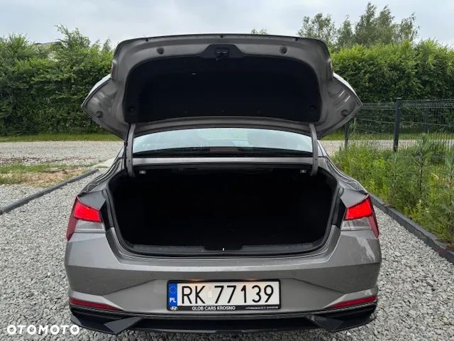 Hyundai Elantra 1.6 Smart - 5