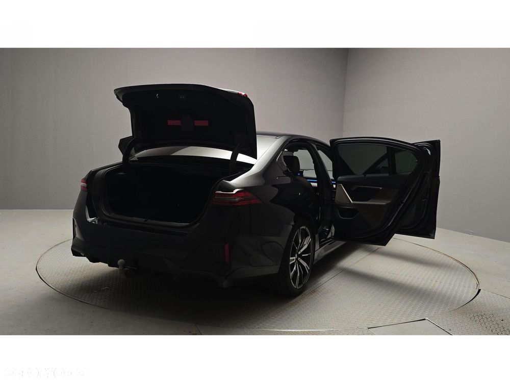BMW Seria 5 - 12