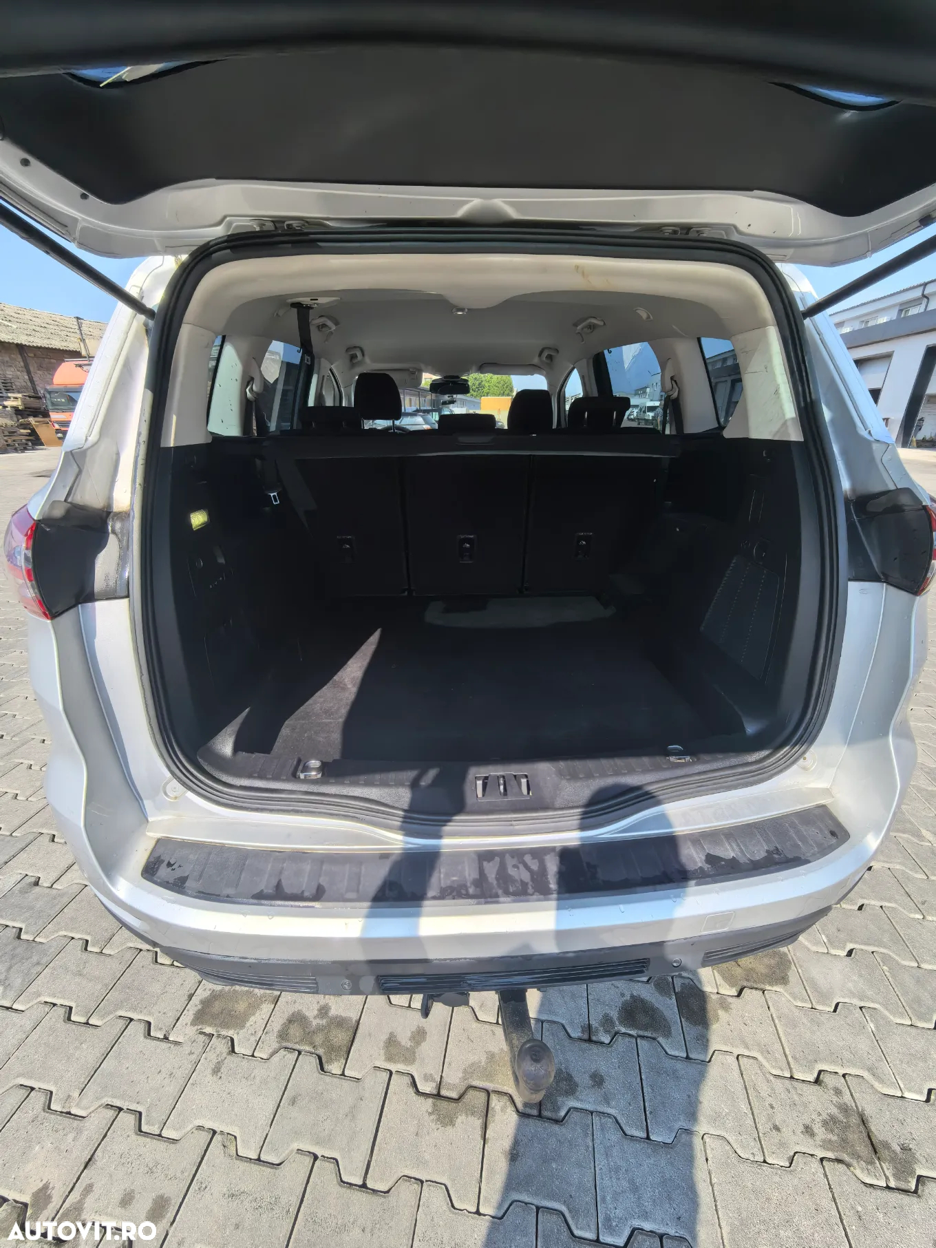 Ford S-Max - 8