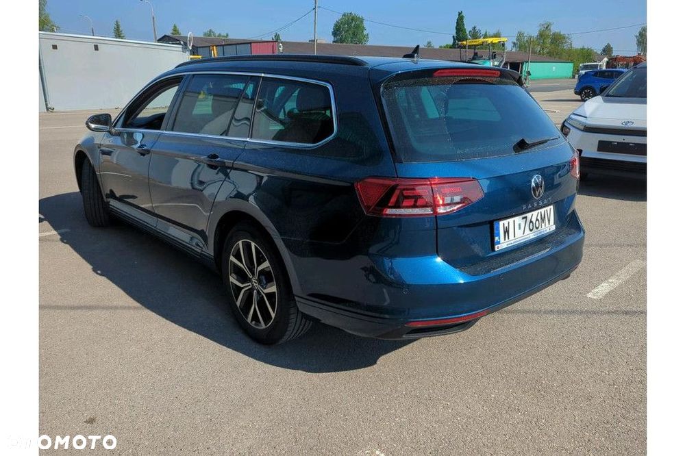 Volkswagen Passat Variant - 2