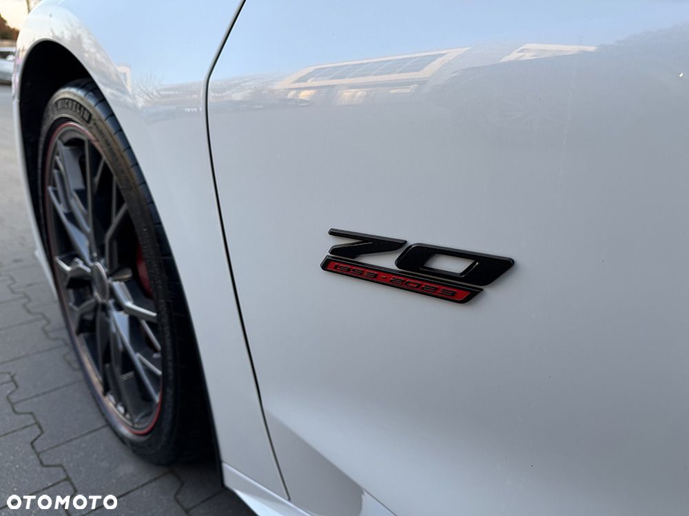 Chevrolet Corvette - 13