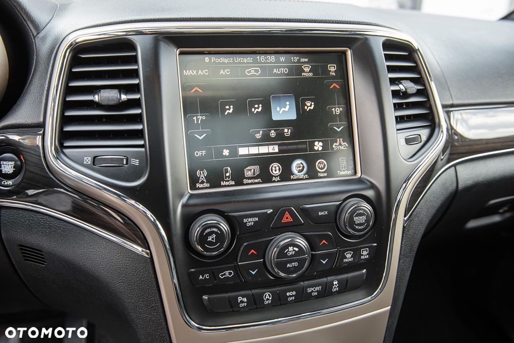 Jeep Grand Cherokee 3.0 CRD Overland Summit EU6 - 26